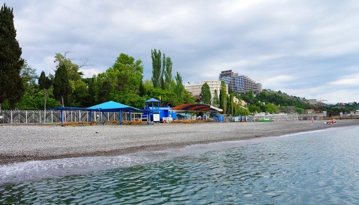 Пляж пансионата "Жемчужина" в Алуште 