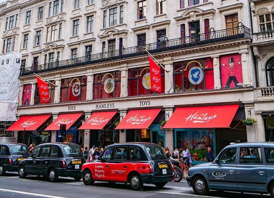 Hamleys в Лондоне